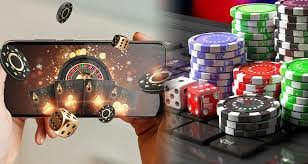 Filipino player joining a ph 50 bingo room on a smartphone at home